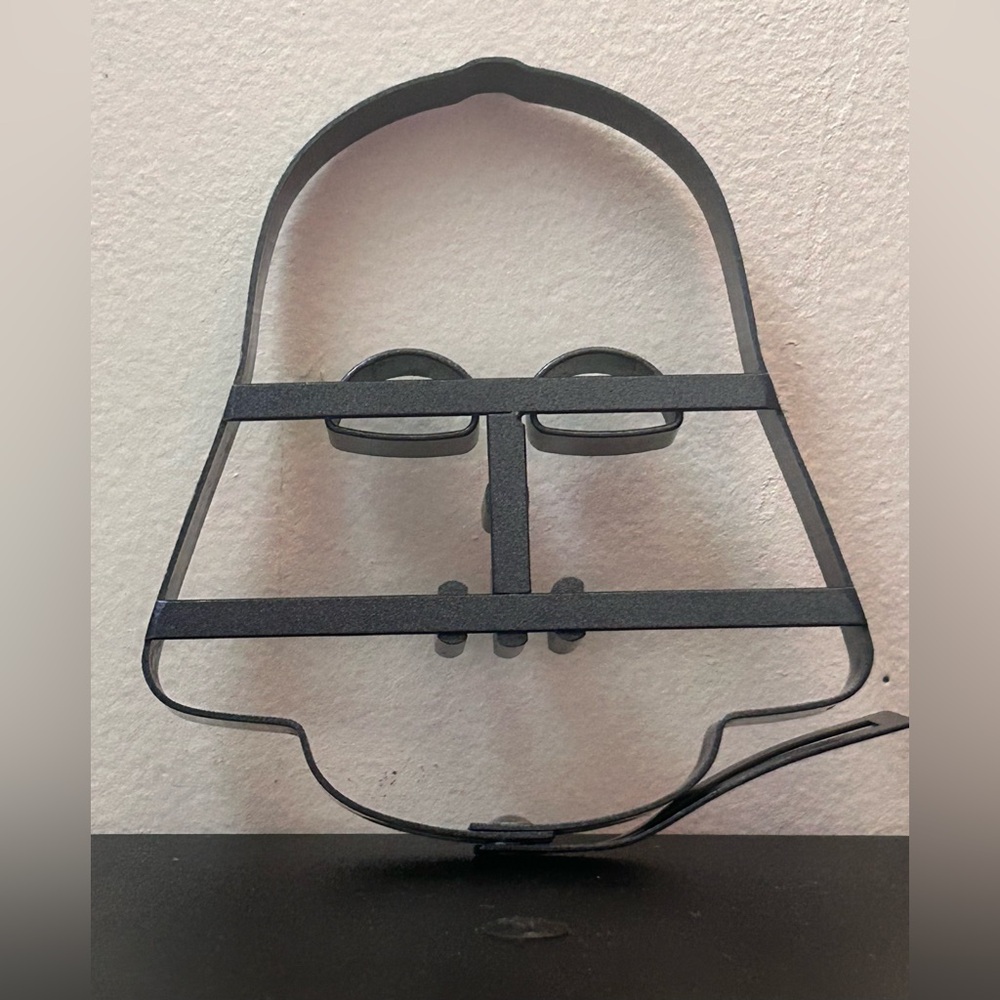 William Sonoma Darth Vader Non-Stick Cookie Cutter Pancake Mold Metal Star Wars